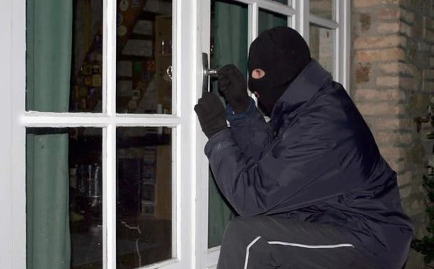 Πως να αντιμετωπίσεις μια ληστεία μέσα στο σπίτι σου